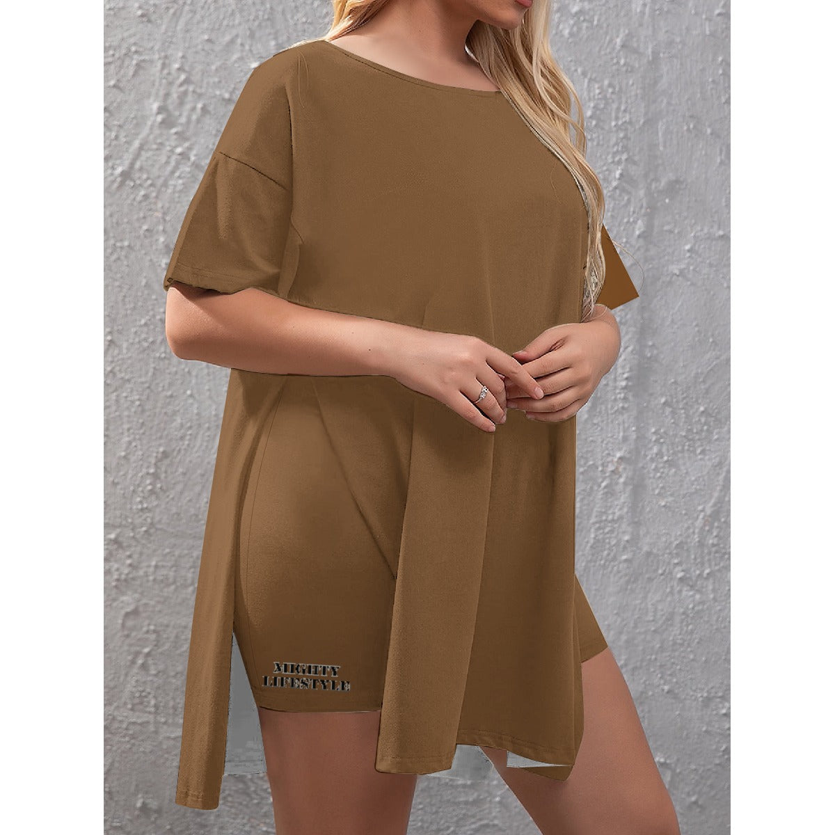 ML Minimalist Brown Neutral Women's Drop-Shoulder T-Shirt with Side Split and Shorts (Plus Size)