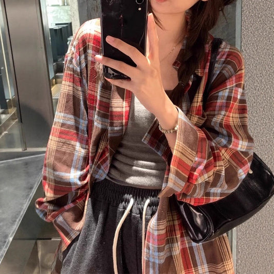 Women’s Retro Plaid Button Down Shirt – Color Block Loose Fit Blouse Top | Long Sleeve Casual Fall Layering Shirt | Mid-Length Oversized Flannel Style Sunscreen Cover-Up Retro Color Block Plaid Shirt Women Loose Fit Casual Sunscreen Blouse Top