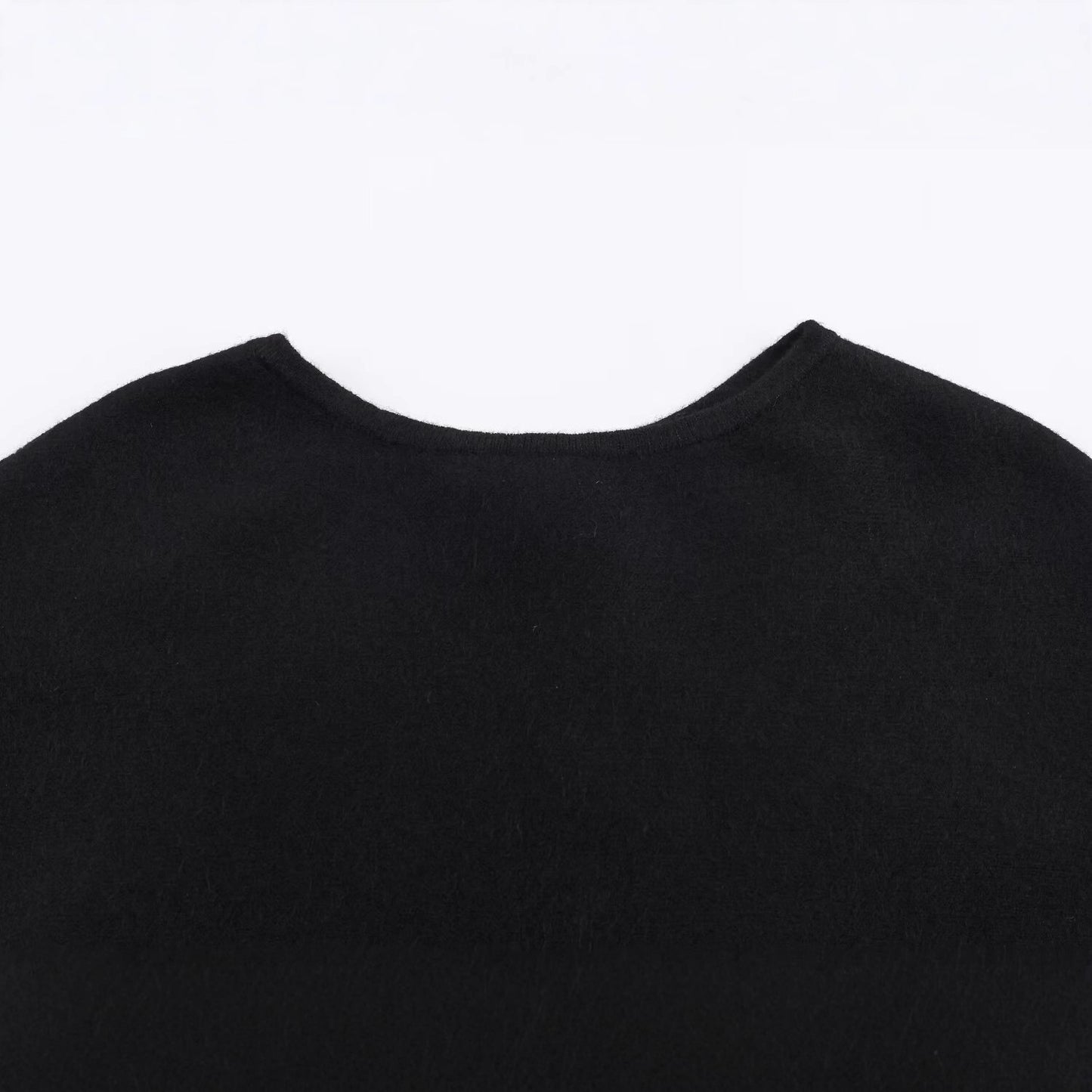 Women’s Oversized Knit Poncho Top – Long Sleeve Round Neck Cloak Sweater Shawl | Solid Color Fall Winter Cape Pullover | Modest Loose Fit Knitwear
Temperament Round Neck Cloak Long Sleeve Solid Color Knitted Shirt for Women