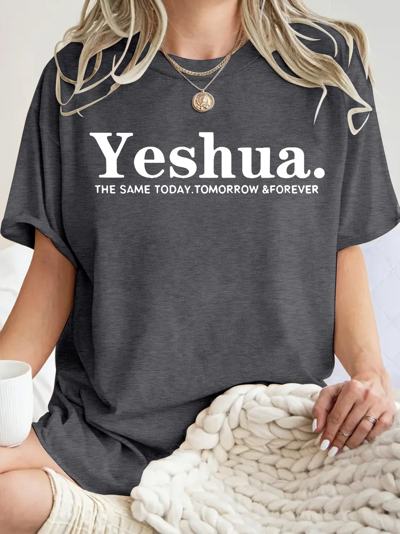 Short sleeved Yeshua print