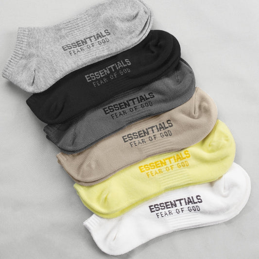 ESSENTIALS style Mens and Women's High Street  Fashion Brand Sports Socks Boat Socks Versatile