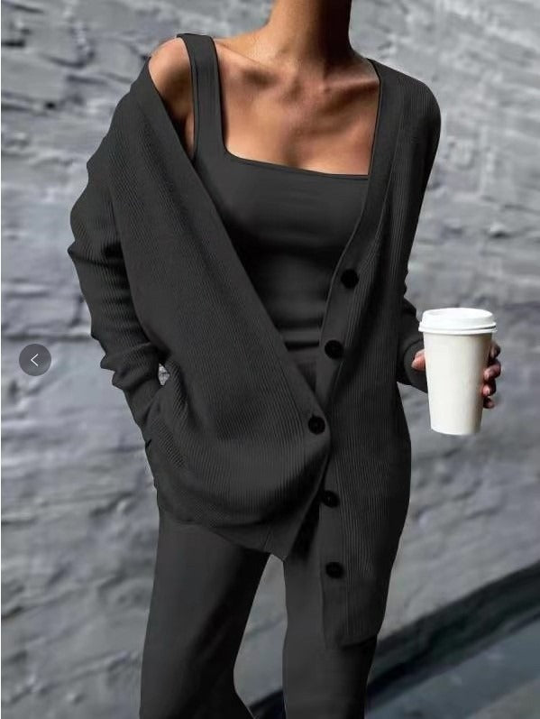 Nella Solid color knitted jacket three piece set